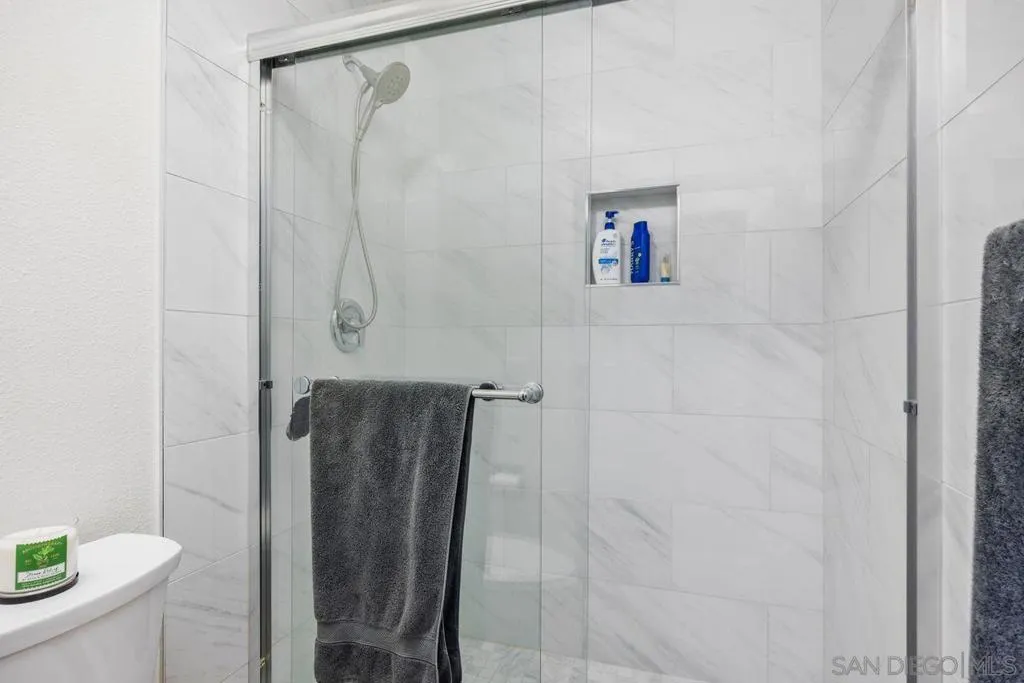 17488 Plaza Otonal, San Diego, California 92128 home-pic-22